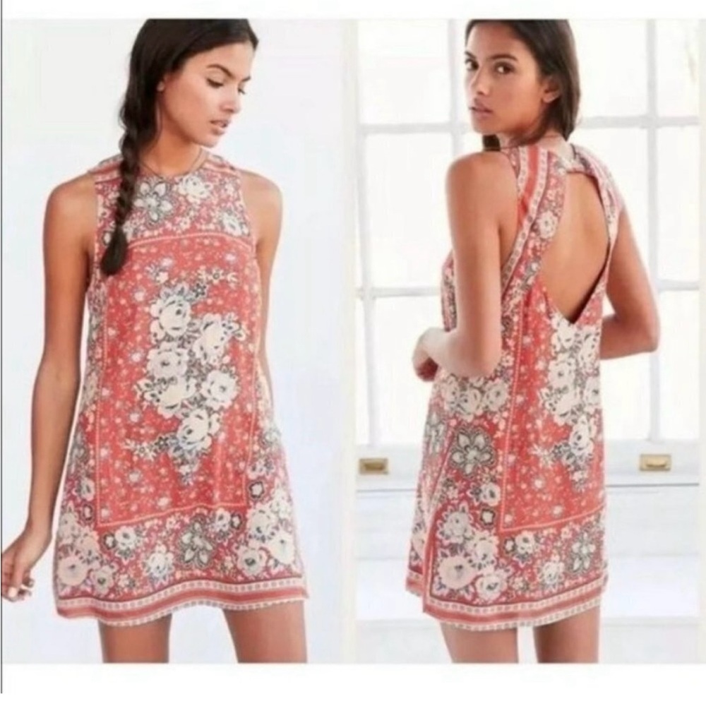 Ecote Red Floral Mini Dress
